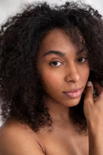files/imgi_104_close-up-beautiful-woman-with-afro-hair_23-2149173183_150x_300x_7a04742d-c91d-41eb-baed-962dafa3c316.avif
